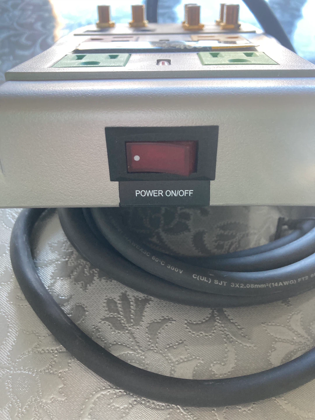 Monster "FlatScreen PowerCenter 400" Surge Protector - photo 2