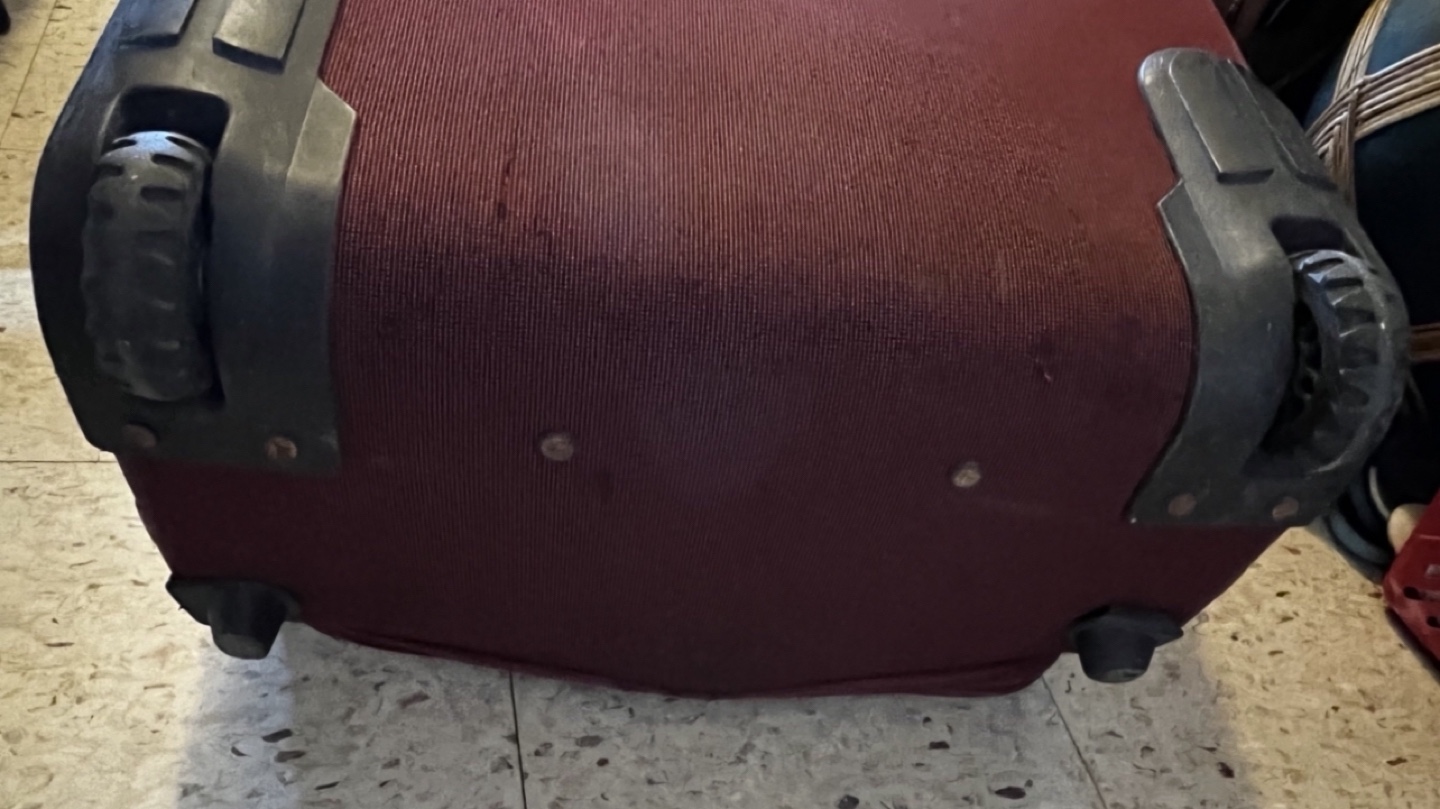 Pierre Cardin Maroon Spinner Suitcase - photo 4