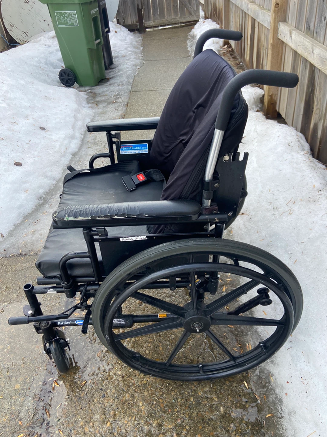 Invacare Horizon Lightweight Wheelchair - photo 2