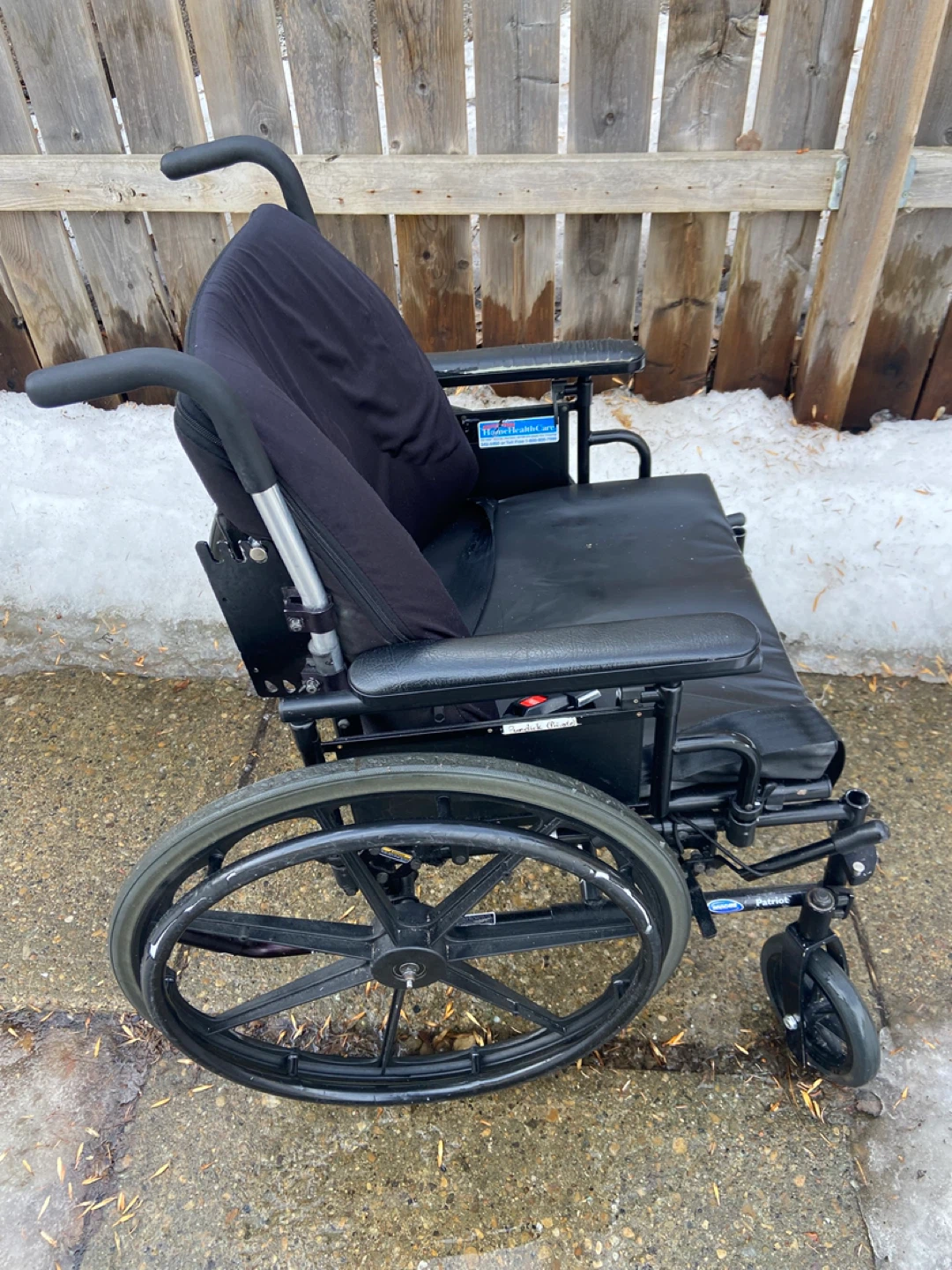 Invacare Horizon Lightweight Wheelchair