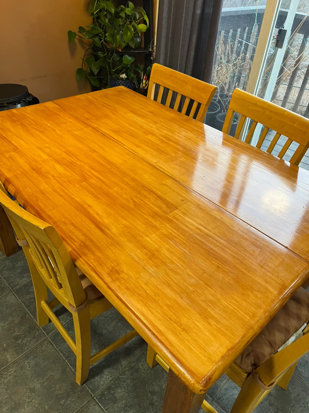 Move out sale: Wooden Dining Table and Chairs Set