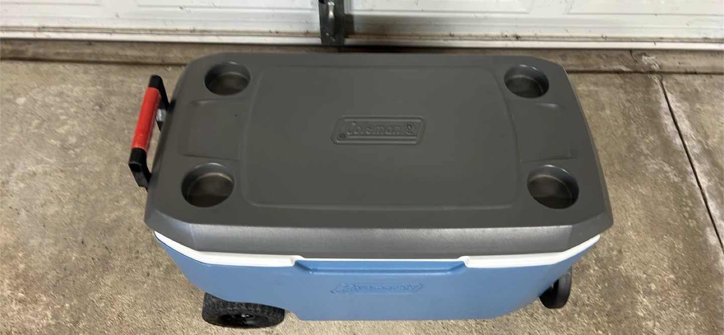 Coleman Rolling Cooler with Wheels - photo 3