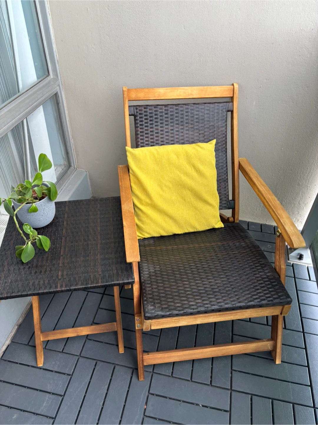Wooden patio chair with ottoman and side table - photo 2