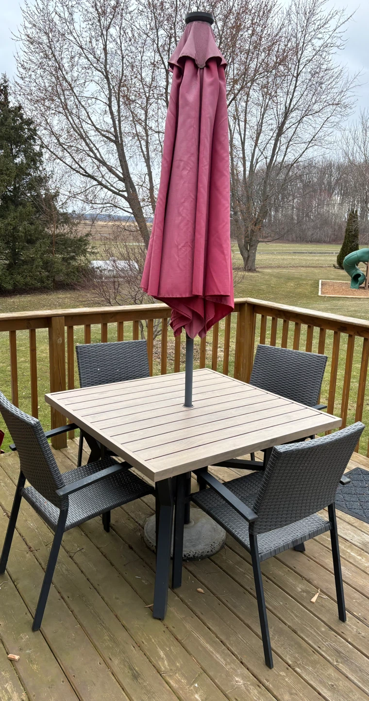 Patio Dining Set with Umbrella