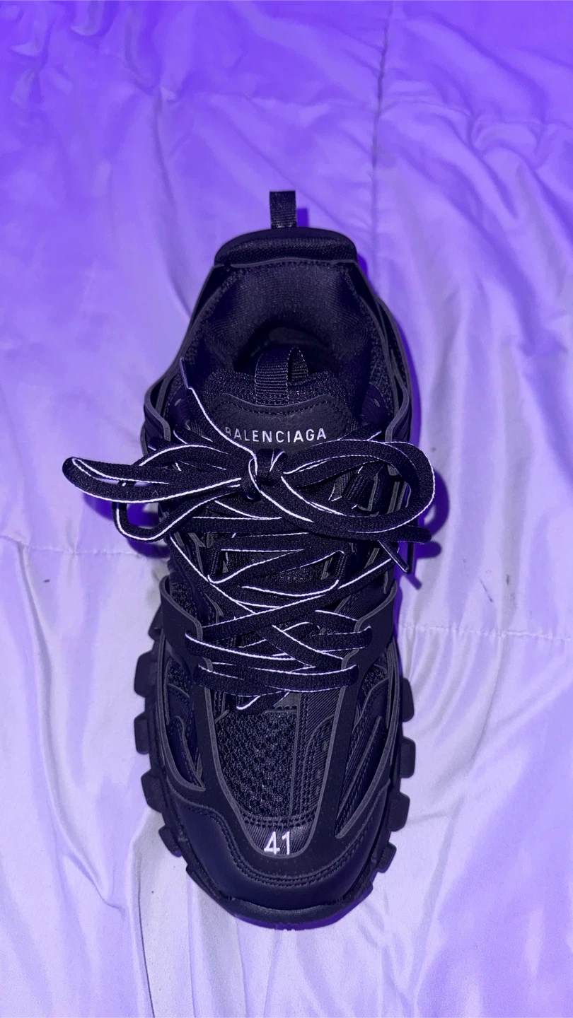Balenciaga tracks black