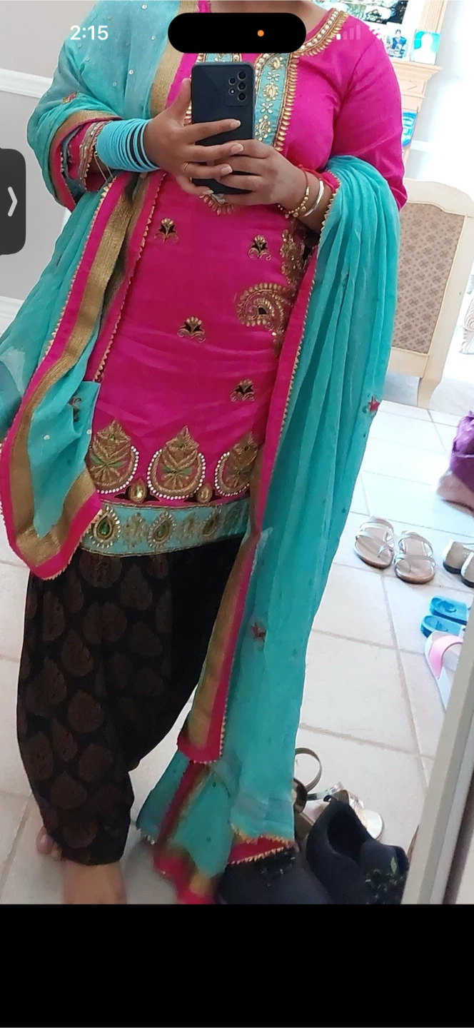 Women's Pink & Teal Embroidered Salwar Kameez