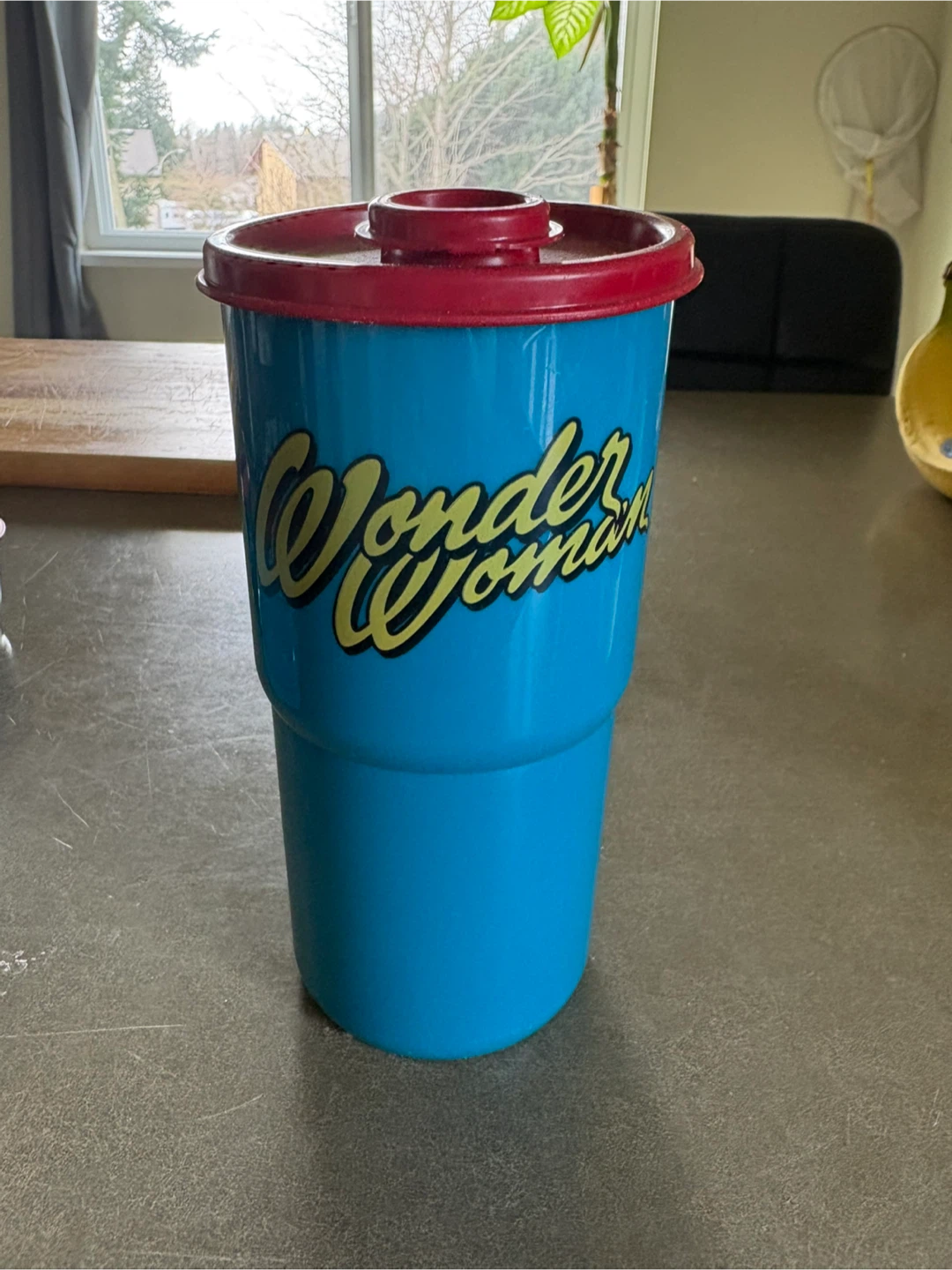 Tupperware Wonder Woman Lunch Container Set - photo 5