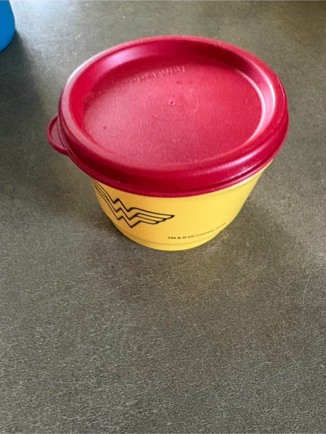 Tupperware Wonder Woman Lunch Container Set - photo 4