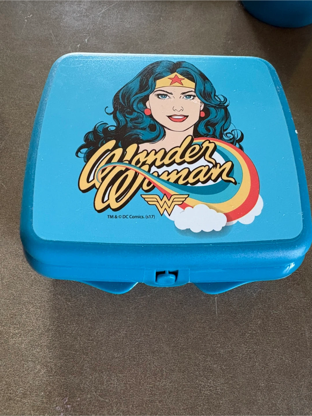 Tupperware Wonder Woman Lunch Container Set - photo 3