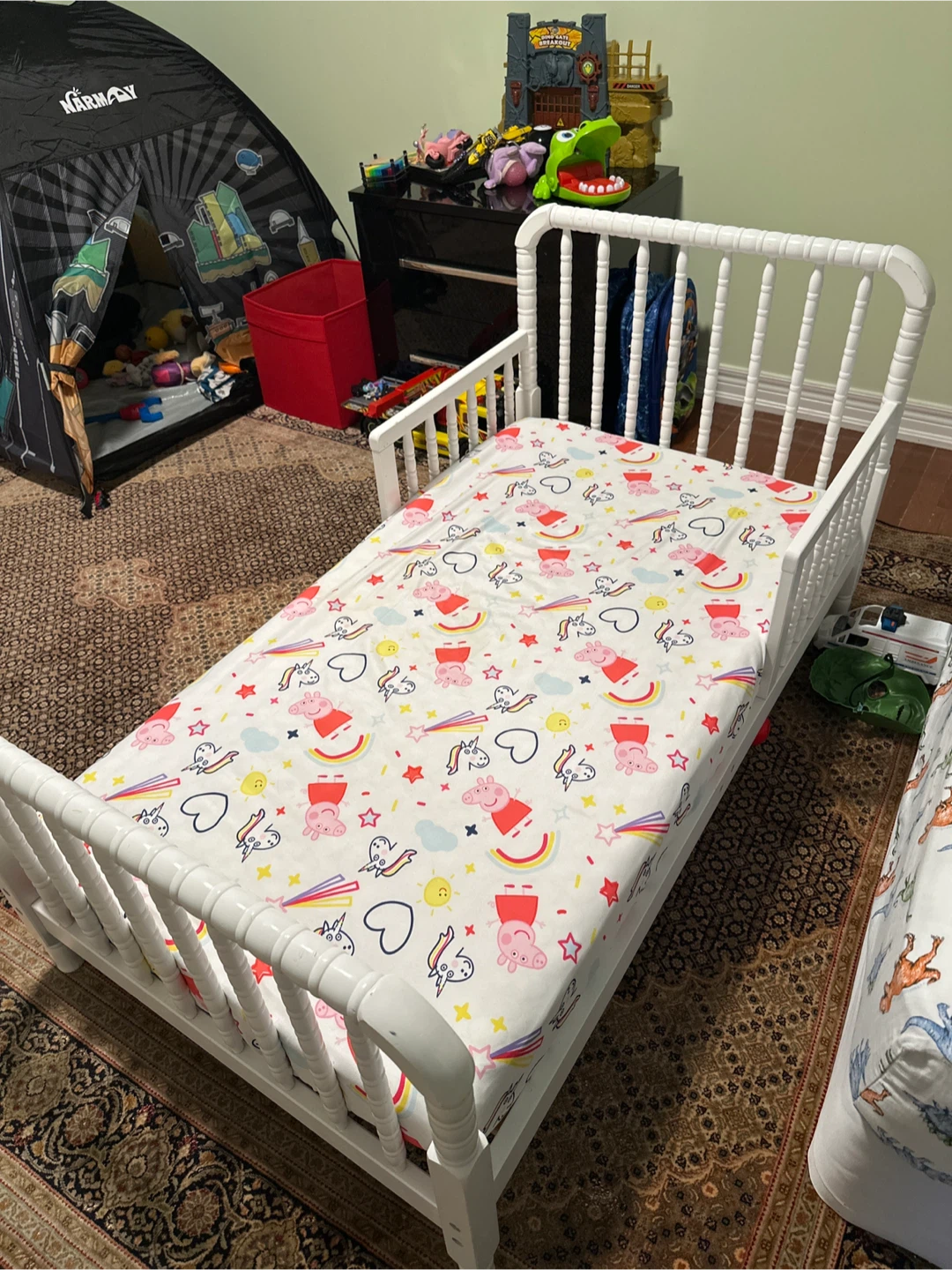 White Toddler Bed with mattress