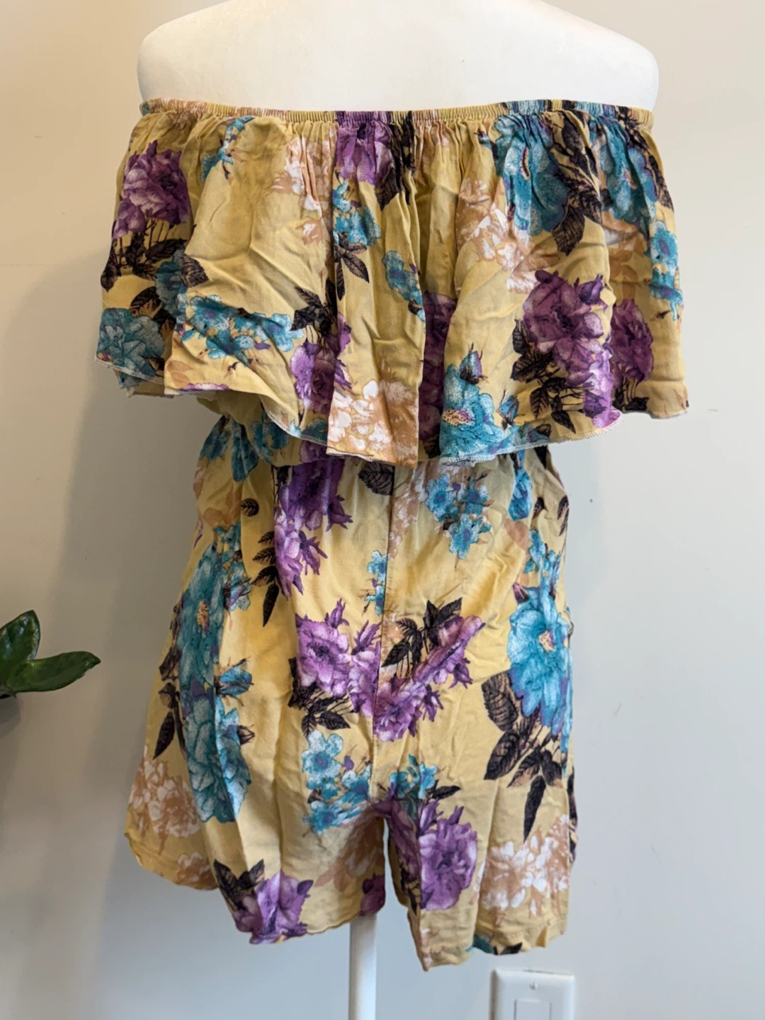 Yellow Floral Off-the-Shoulder Romper - photo 2