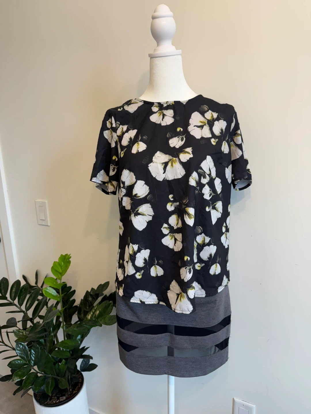 Vero Moda Black Floral Print Top - Size S