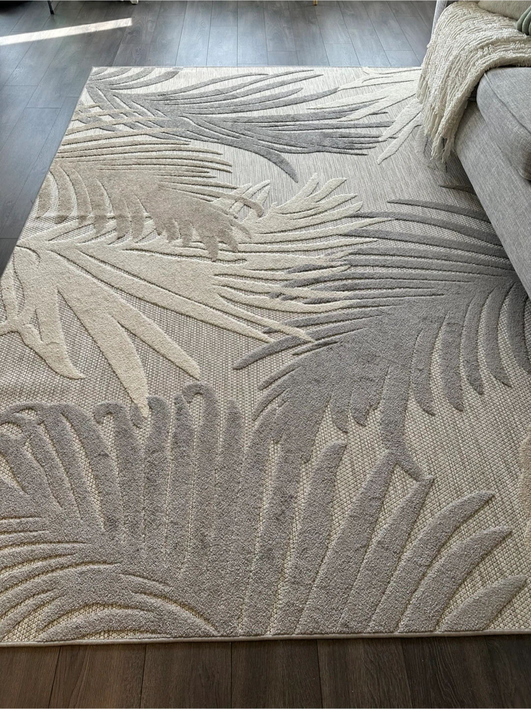 Hernandez Floral Indoor & Outdoor Area Rug - photo 2