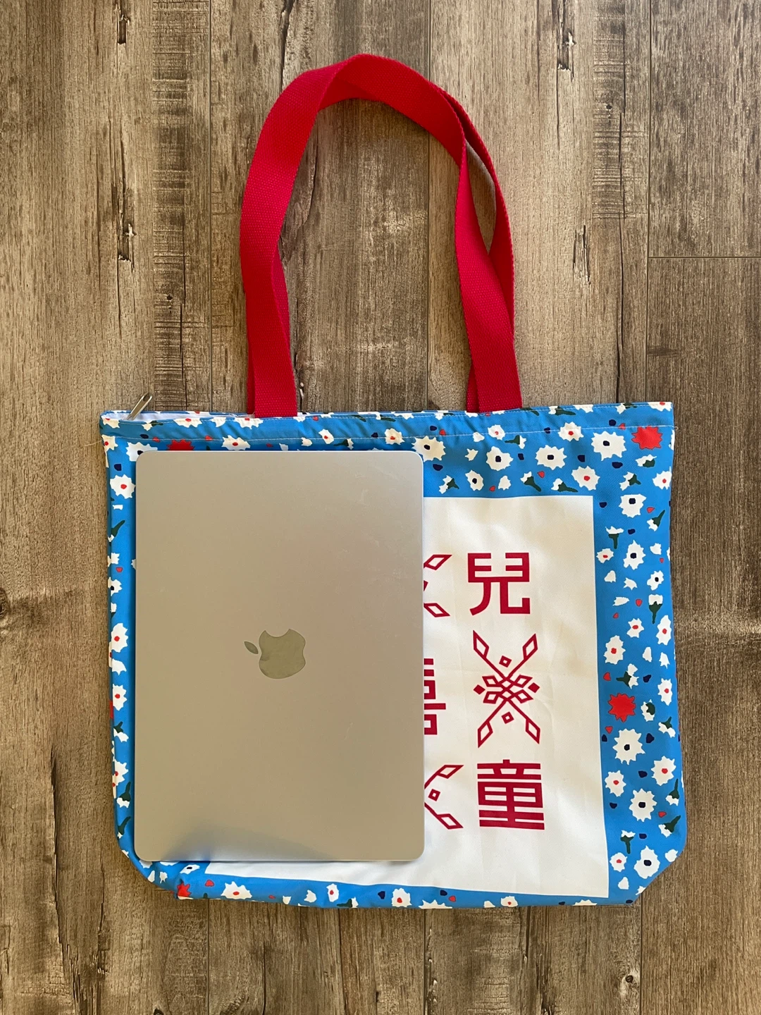 BRAND NEW 🥕 HONG KONG Fortune Kid Tote Bag - photo 2