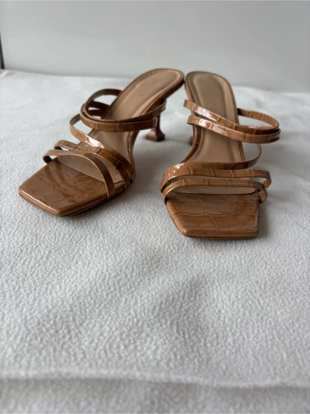 Carvela Croc Embossed Heeled Sandals - photo 3