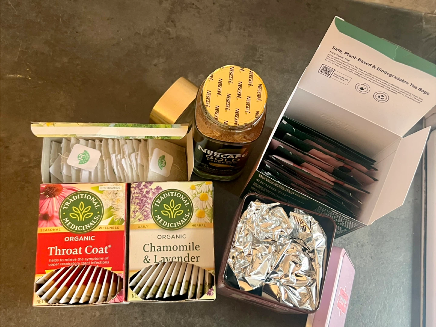Herbal Teas and Instant Coffee Bundle - photo 2