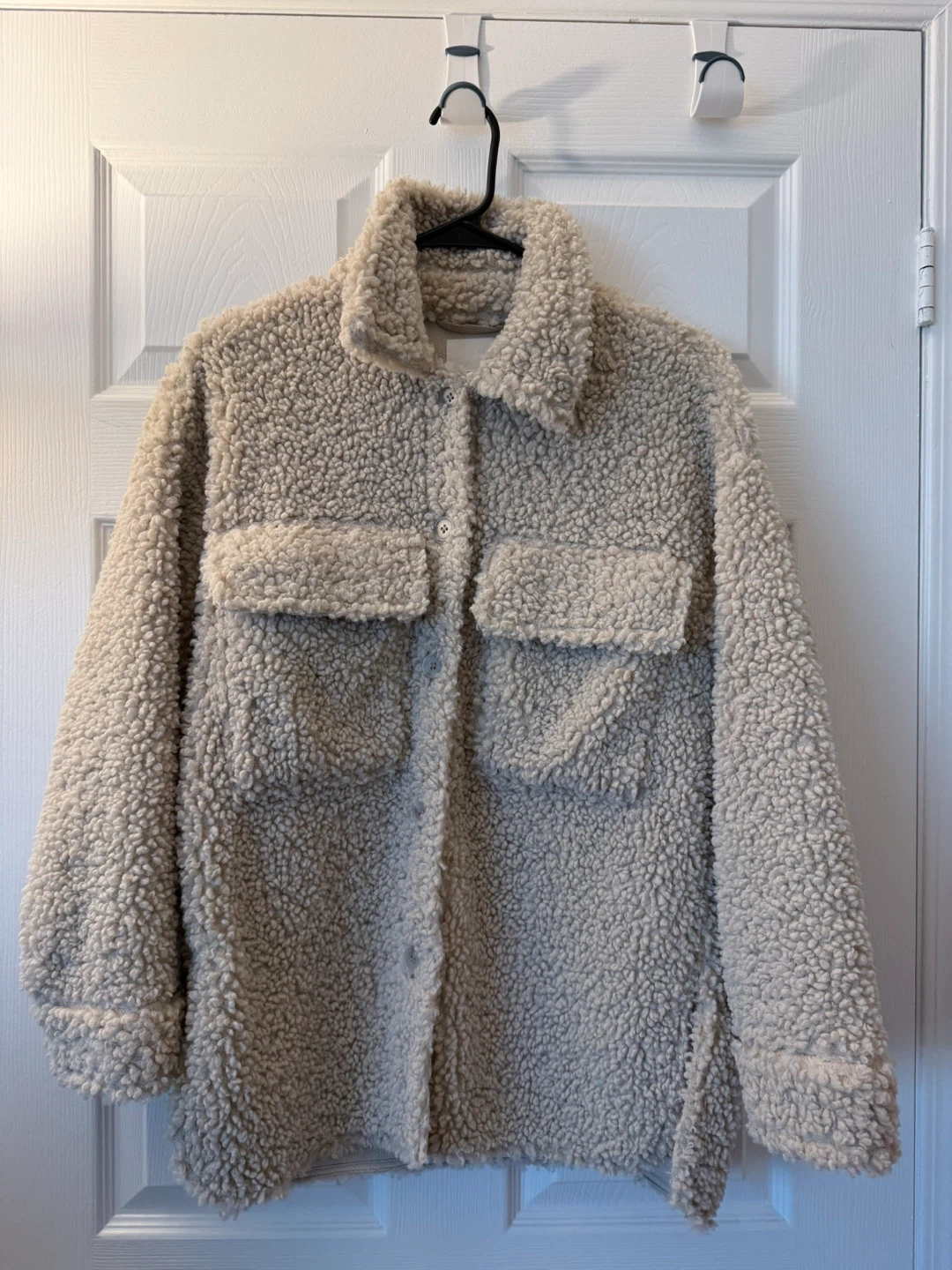 Ardene Beige Sherpa Bomber Jacket | H&M - photo 2