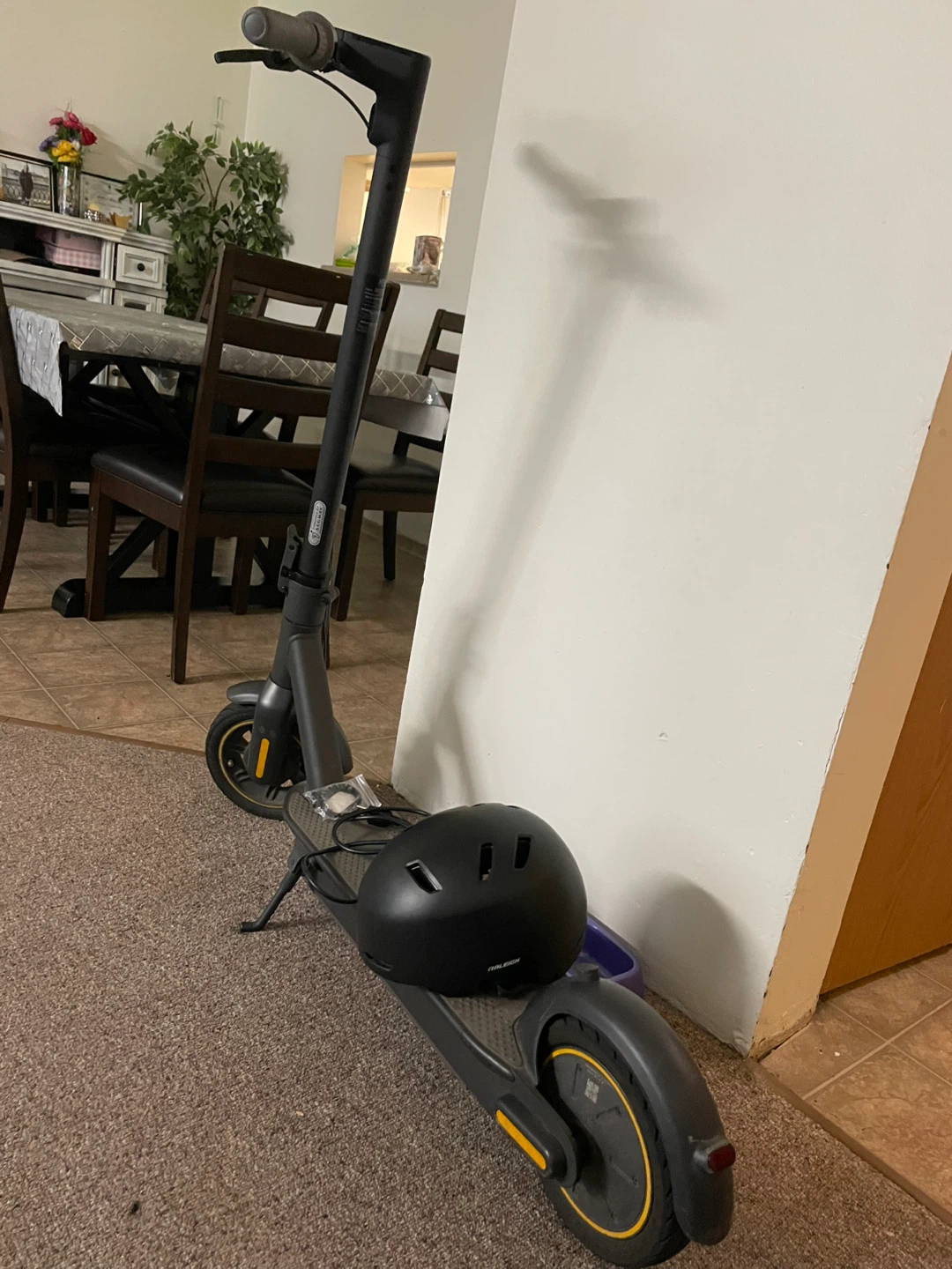 Segway Ninebot E-Scooter with Helmet - photo 2