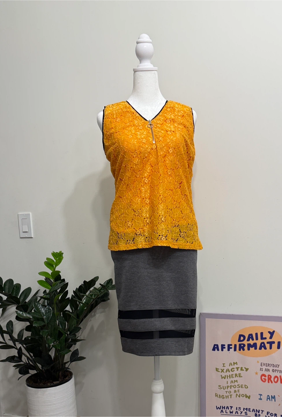 Women's Orange Lace Sleeveless Top