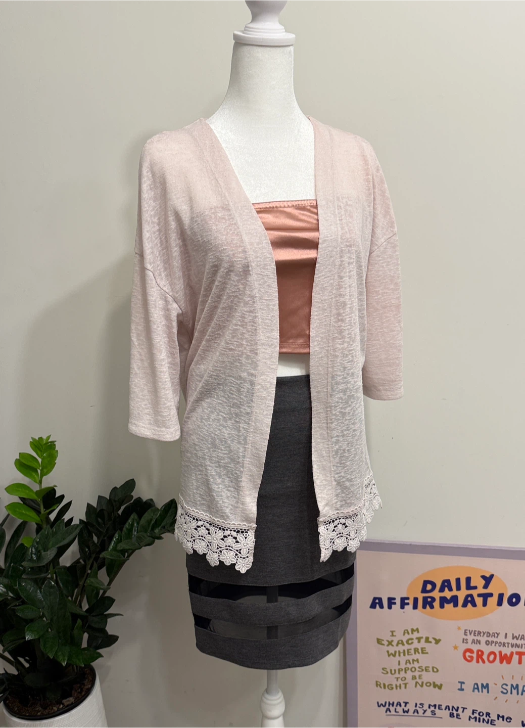 Dorothy Perkins Pink Lace Trim Cardigan Size S - photo 2