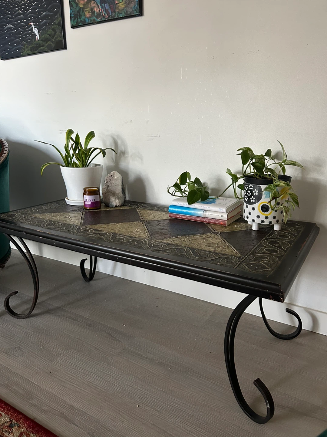 Decorative Coffee Table with Ornate Metal Legs - photo 2