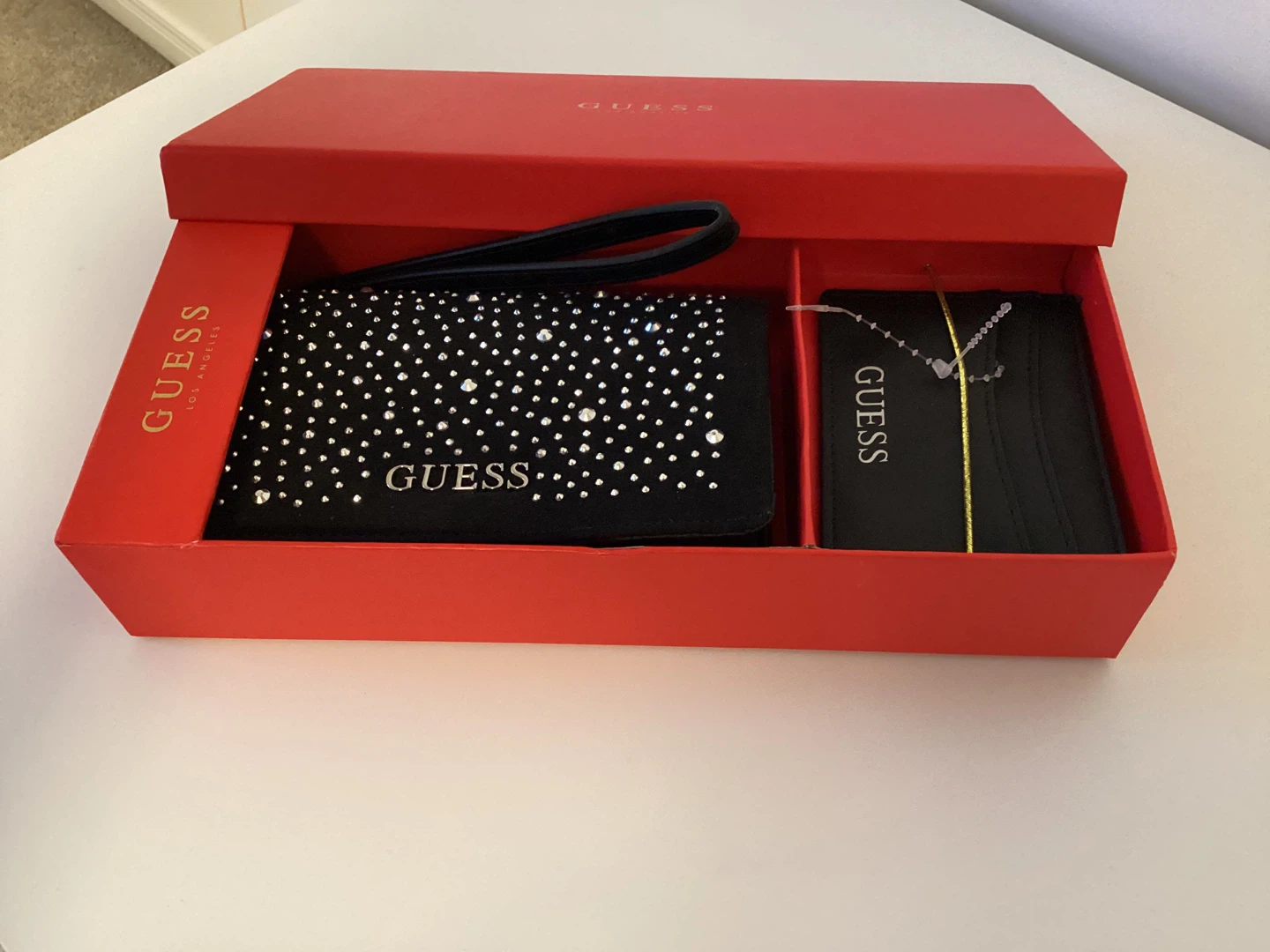 Guess new in box Wallet Set