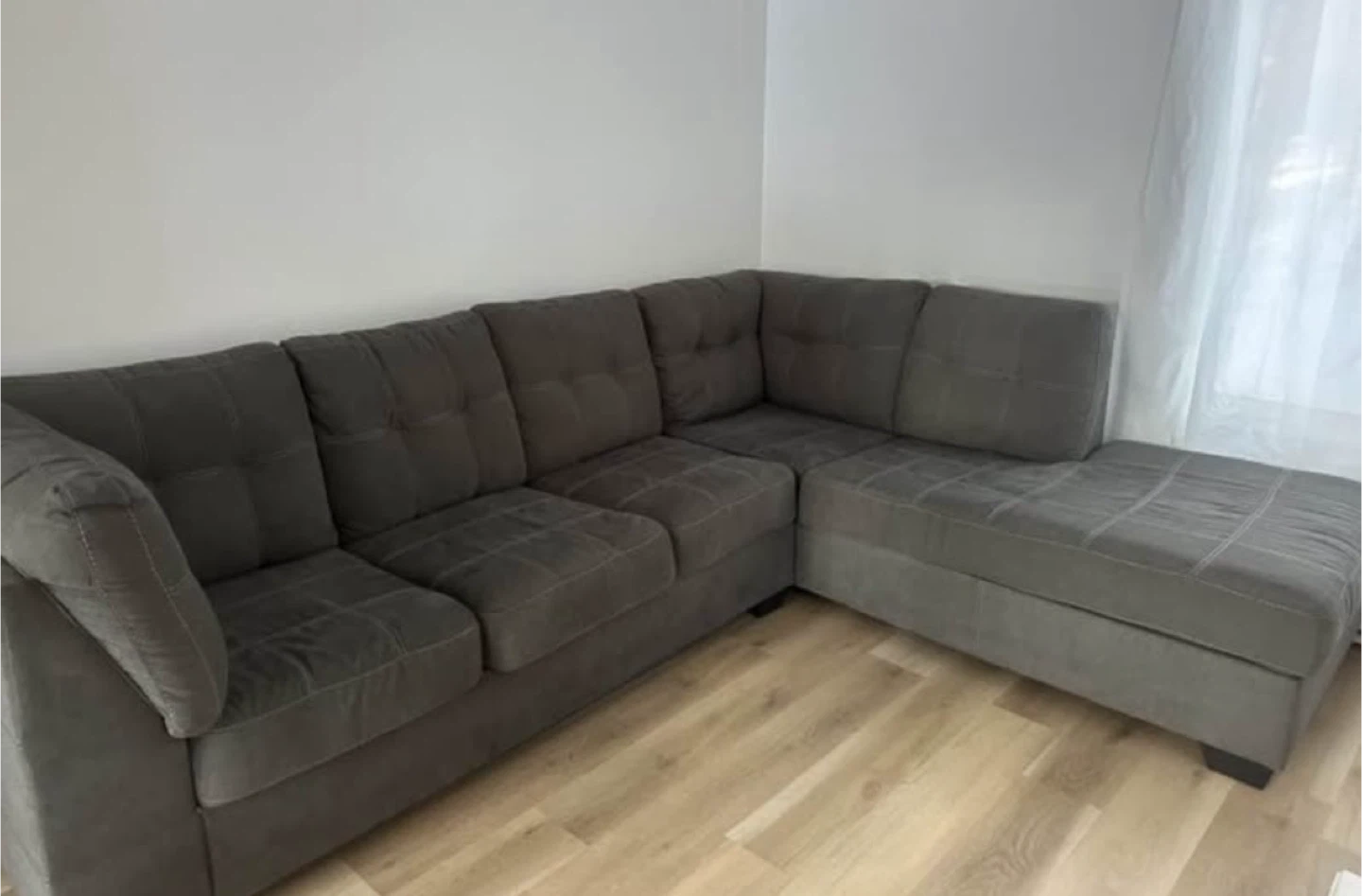 Grey Sectional Sofa with Chaise