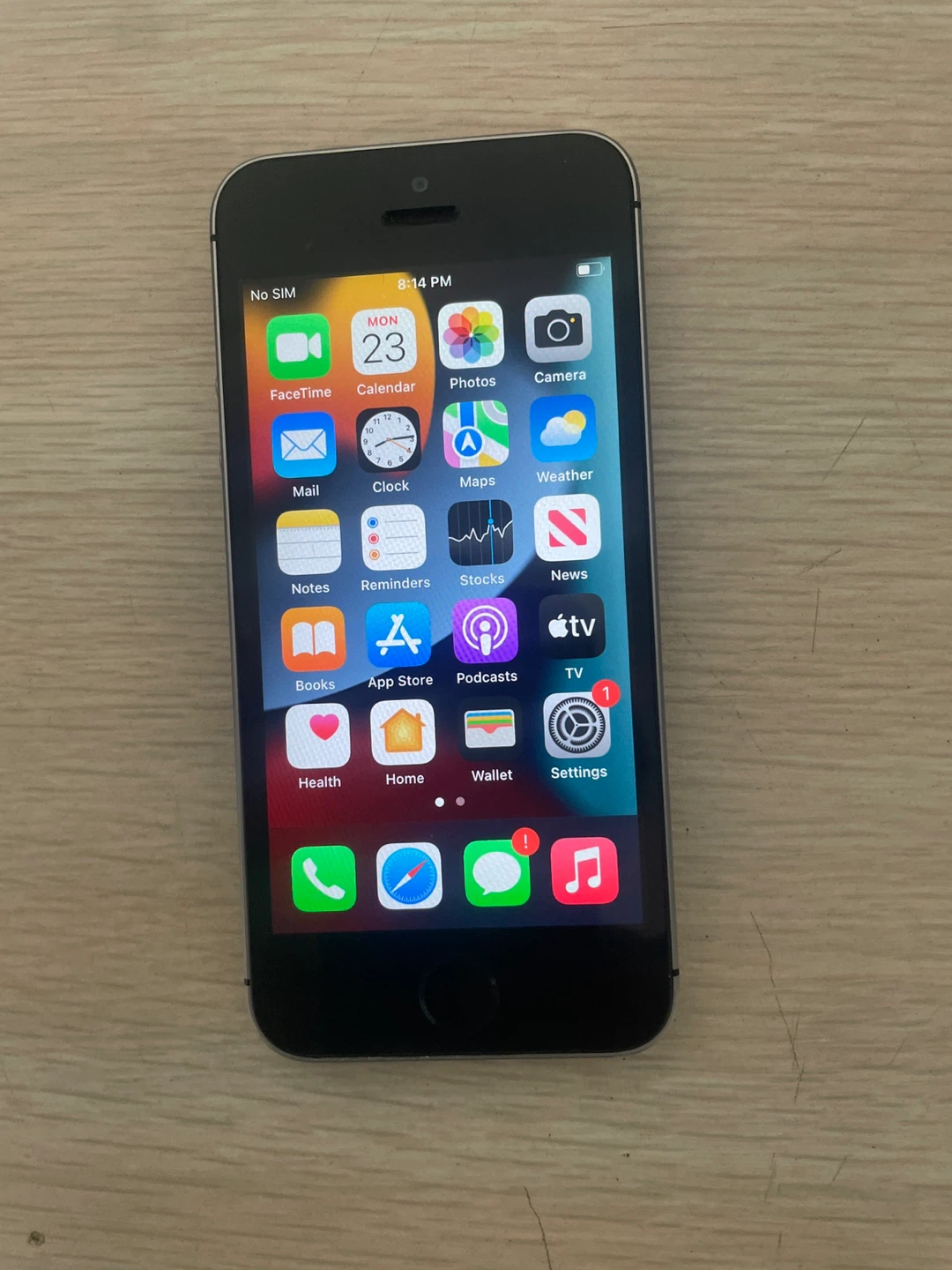 Apple iPhone SE (1st Gen) - 32GB - Silver - photo 3