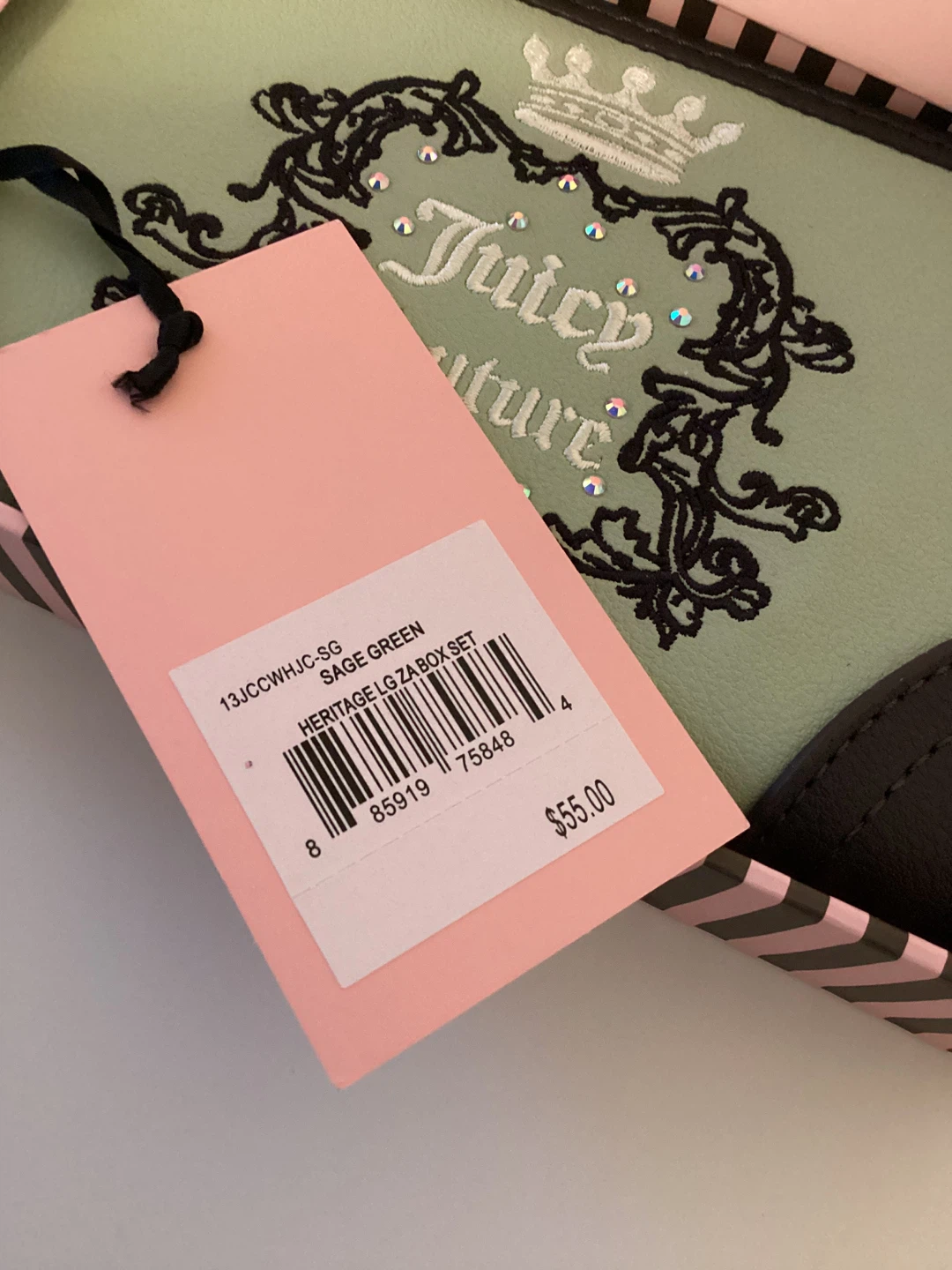 Juicy Couture Sage Green Heritage wallet - photo 3