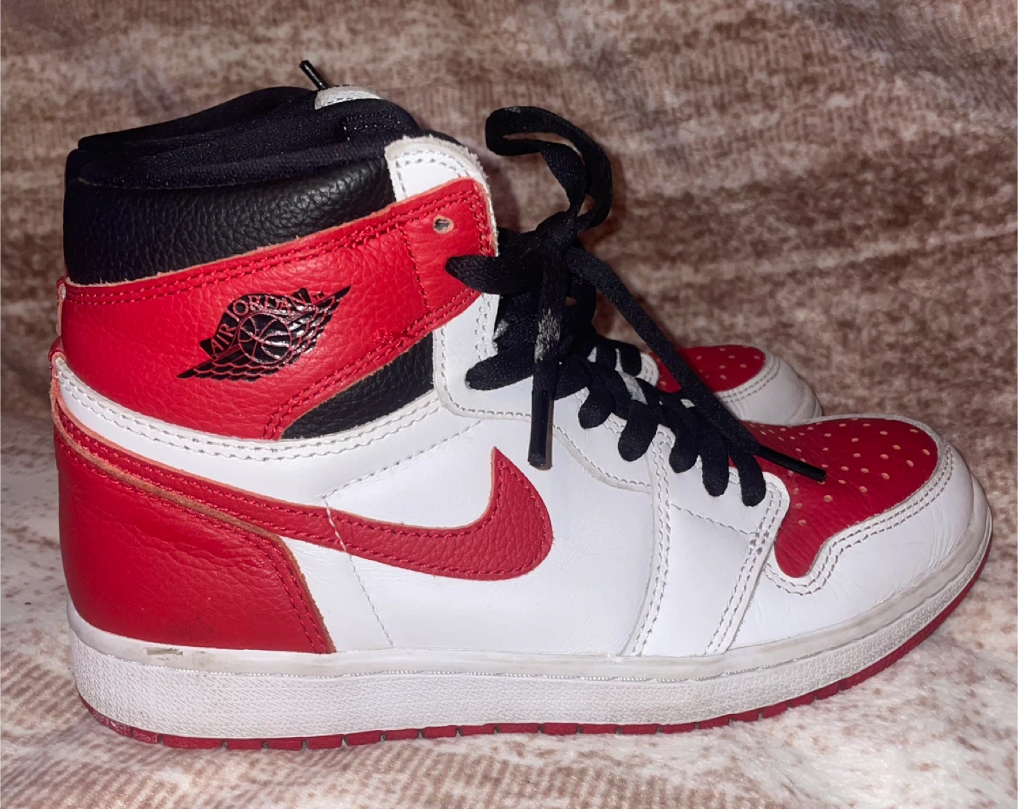 Air Jordan 1 Retro High OG "Chicago" (2015) - photo 4