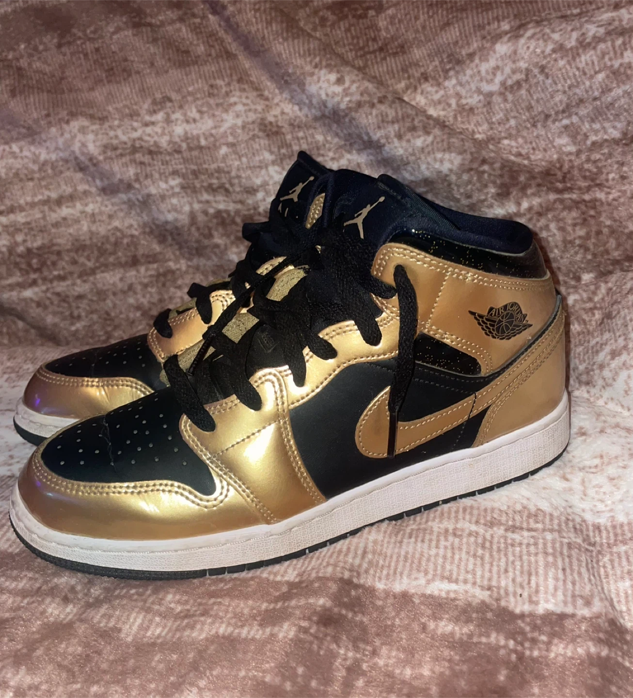 Air Jordan 1 Mid Gold Black Sneakers - photo 2