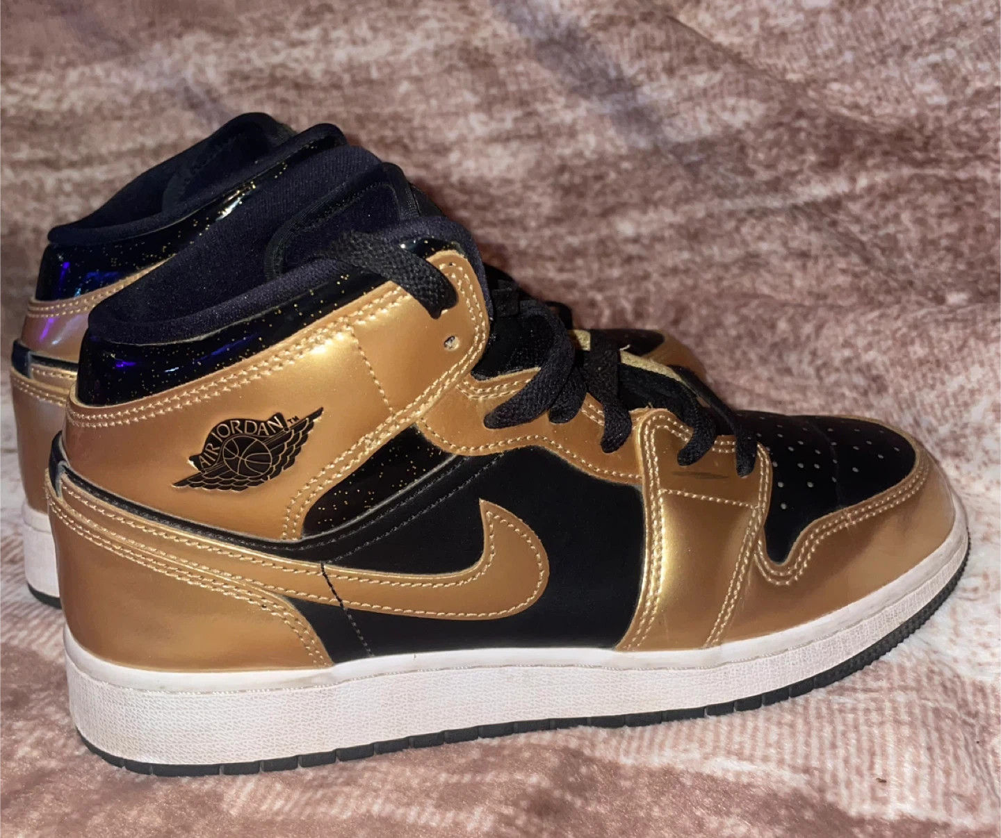 Air Jordan 1 Mid Gold Black Sneakers - photo 4
