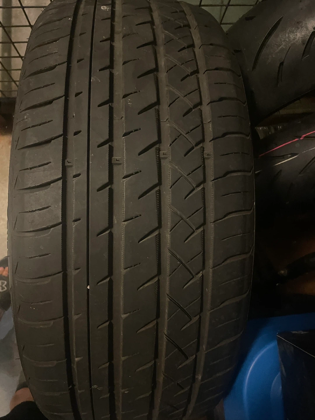 Thunderer 245/50ZR18 Tire