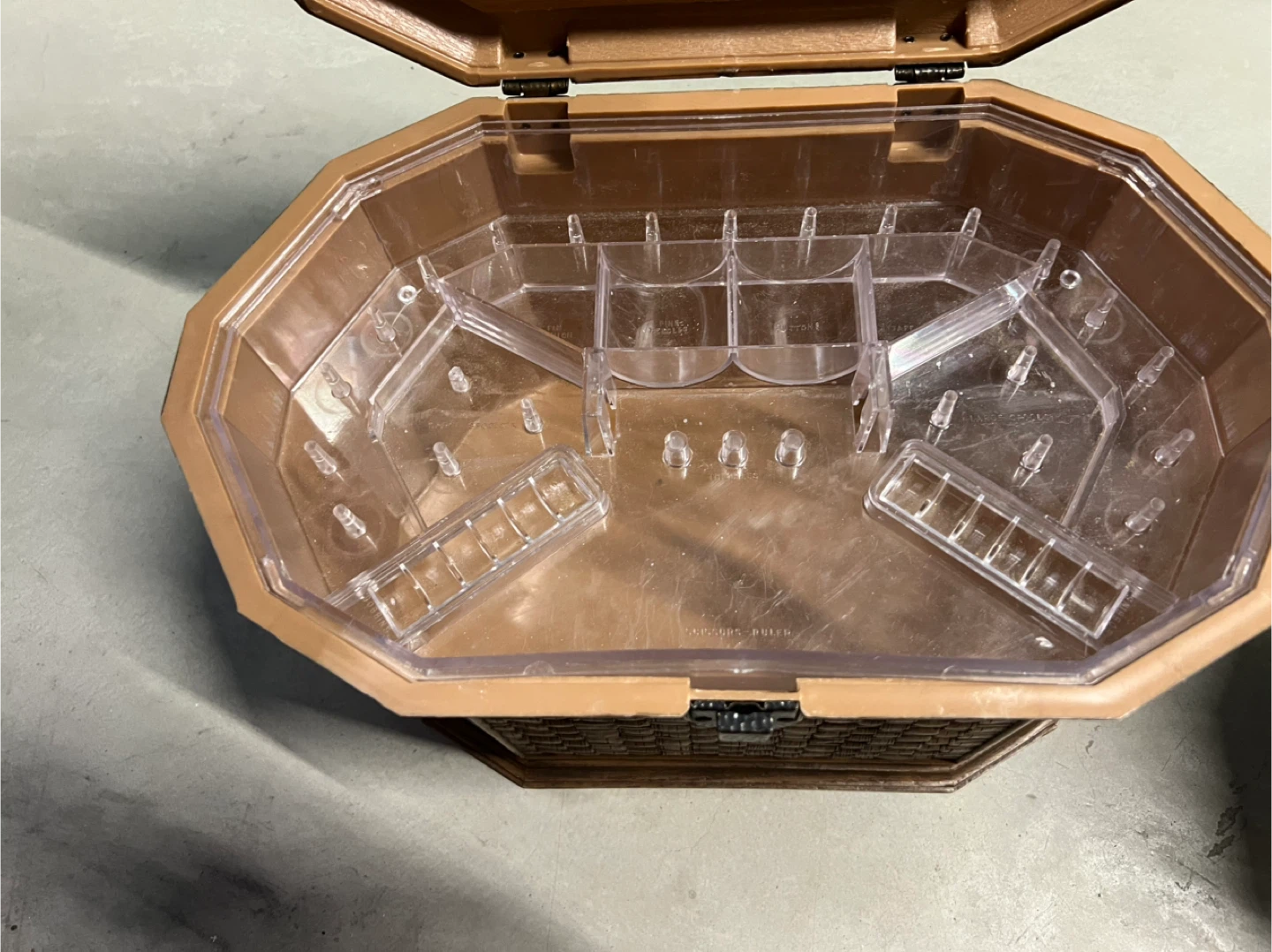 Vintage Train Case / Cosmetic Organizer - photo 3