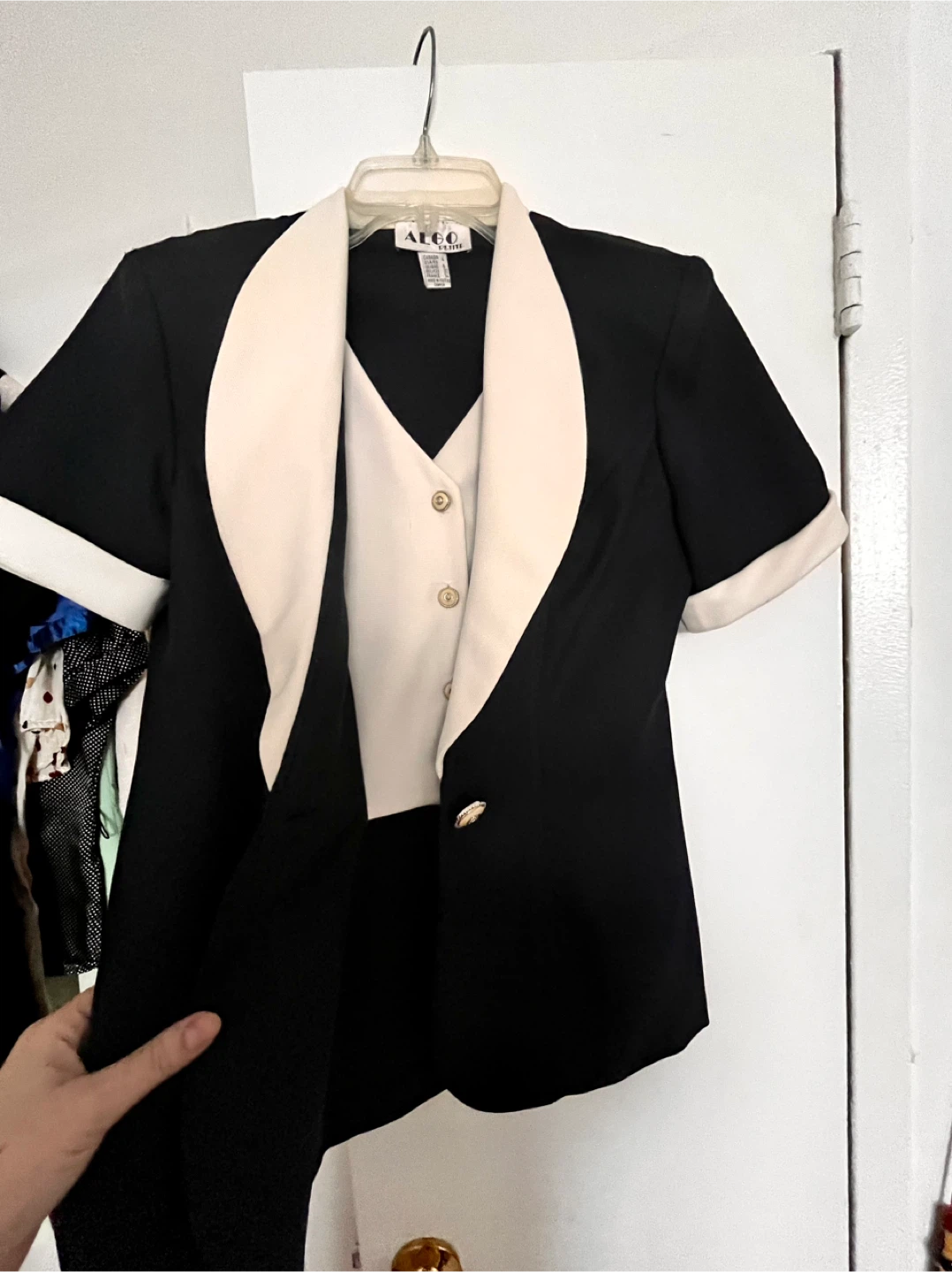 ALGO Black and Cream Short Sleeve Blazer - Size 4 - photo 2
