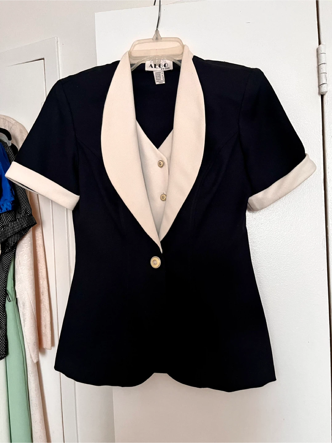 ALGO Black and Cream Short Sleeve Blazer - Size 4 - photo 4