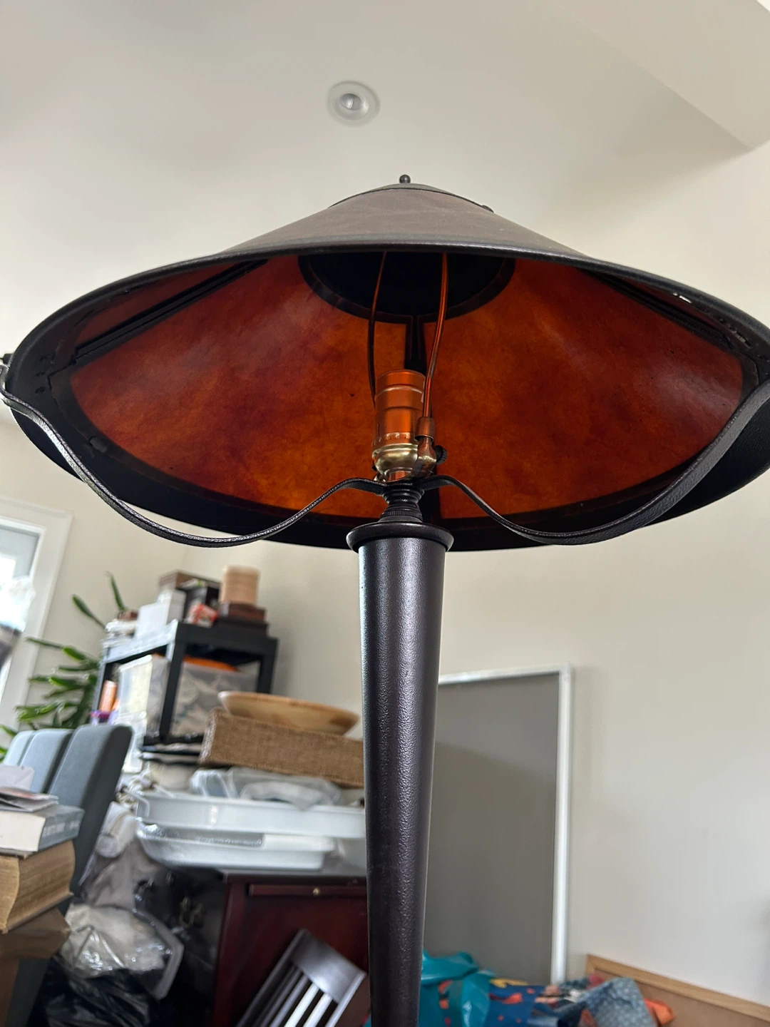 Table Lamp with Brown Shade - photo 3