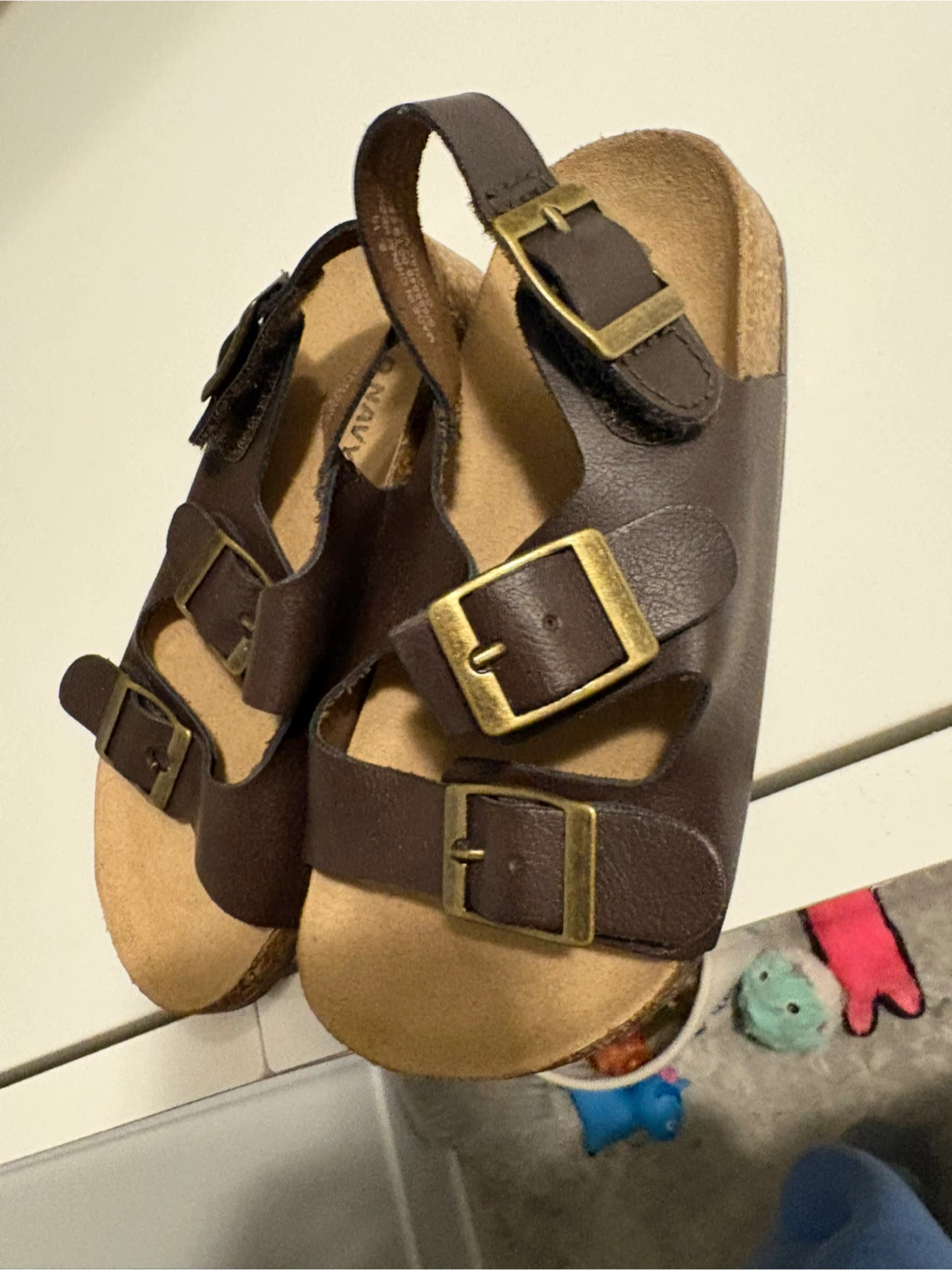 Old Navy Brown Cork Footbed Sandals - Size 8 Toddler - photo 2