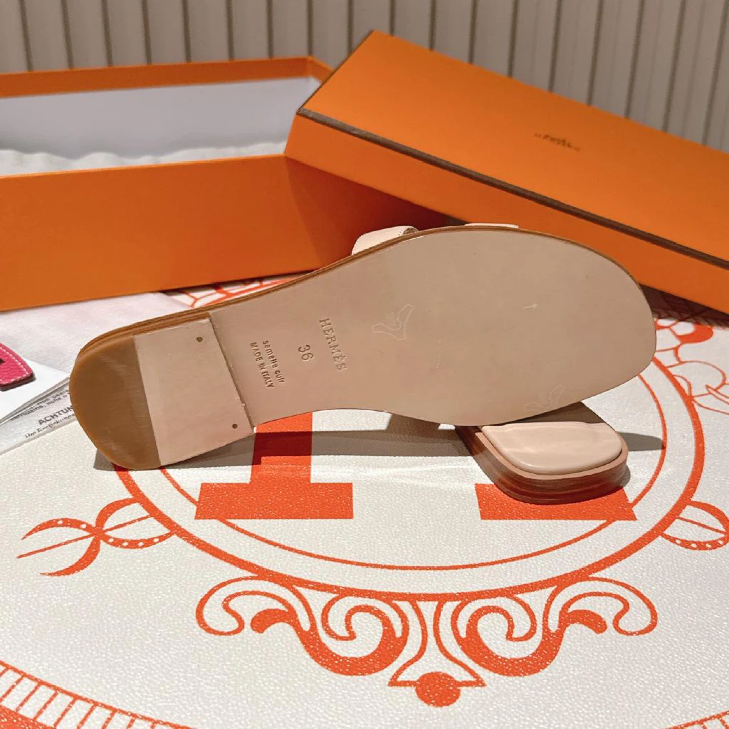 Hermes Izmir Sandals Beige Leather Size 36