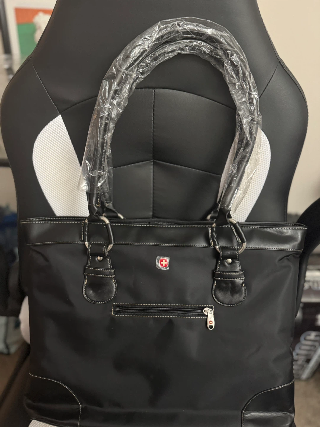 Swiss Gear Ladies Computer Briefcase - Fits most 15.6" Laptops
