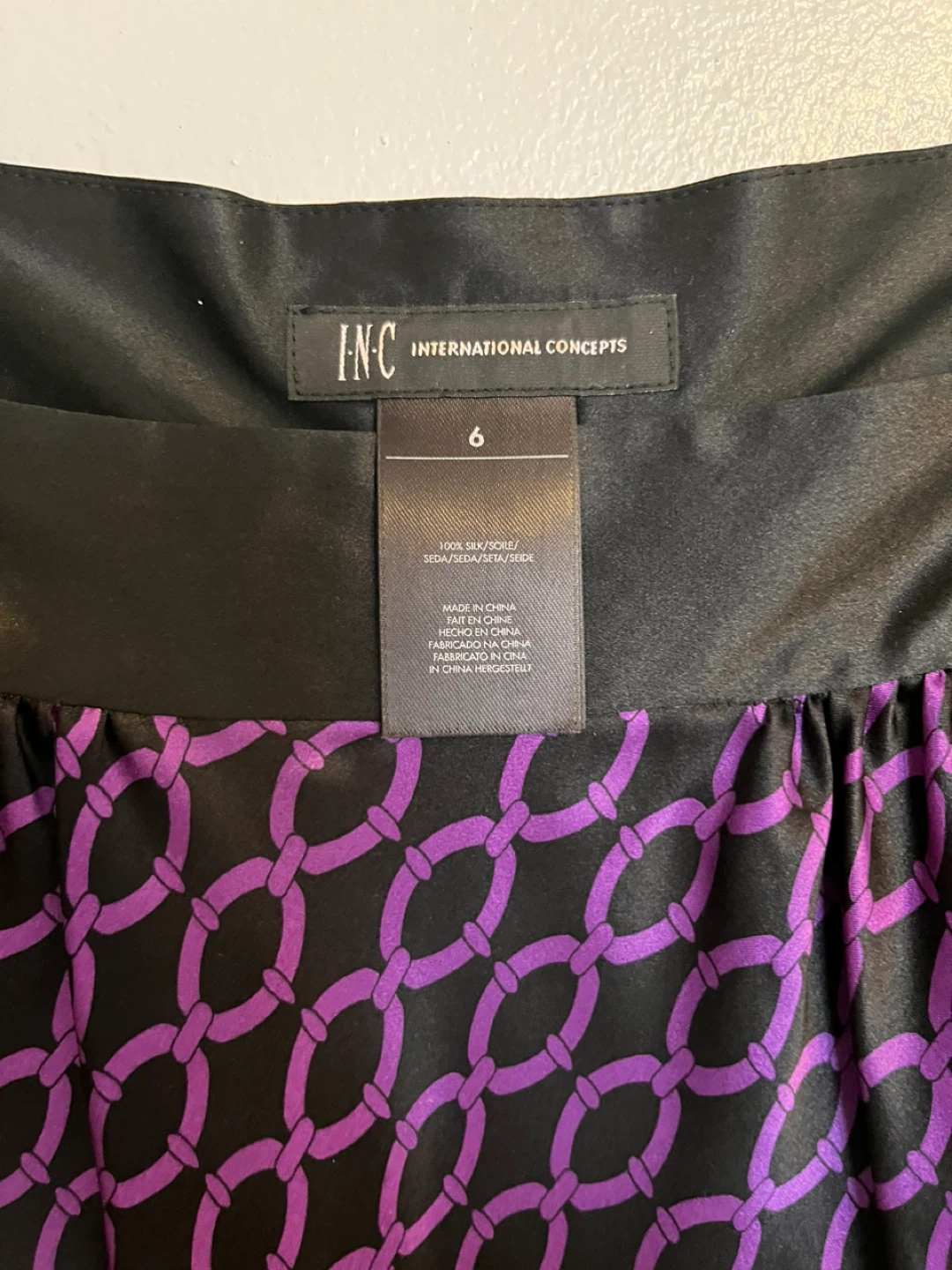 INC International Concepts Chain Print Silk Blend Blouse Size 6 - photo 3
