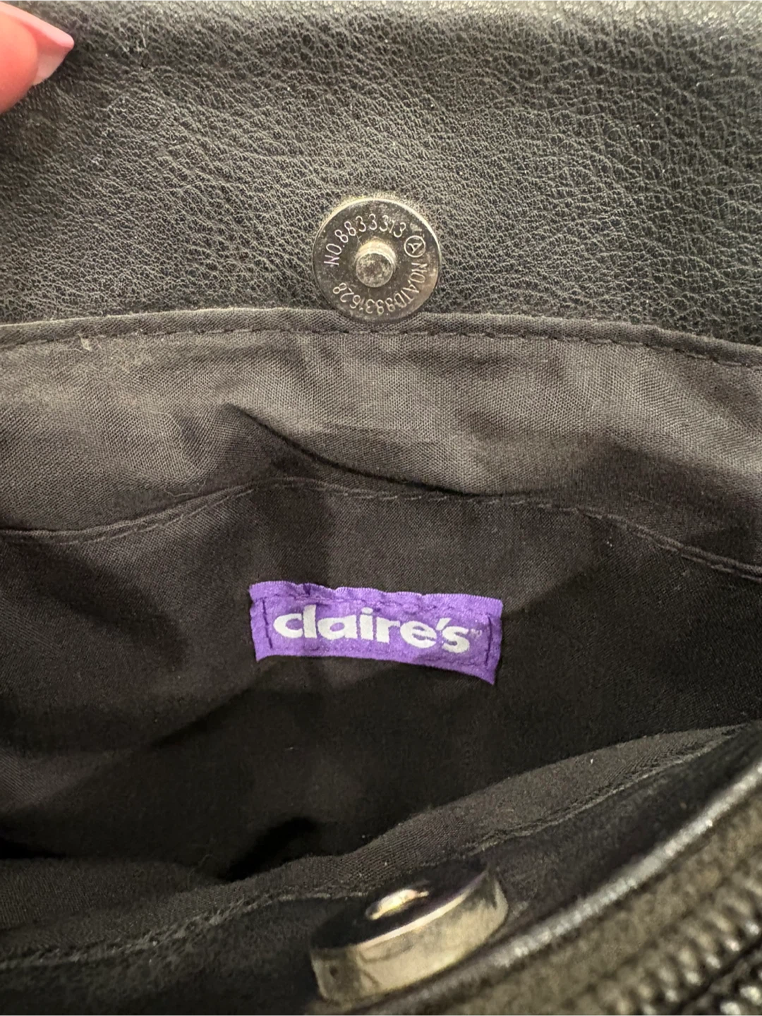 Claire's Black Graphic Print Bag - photo 2