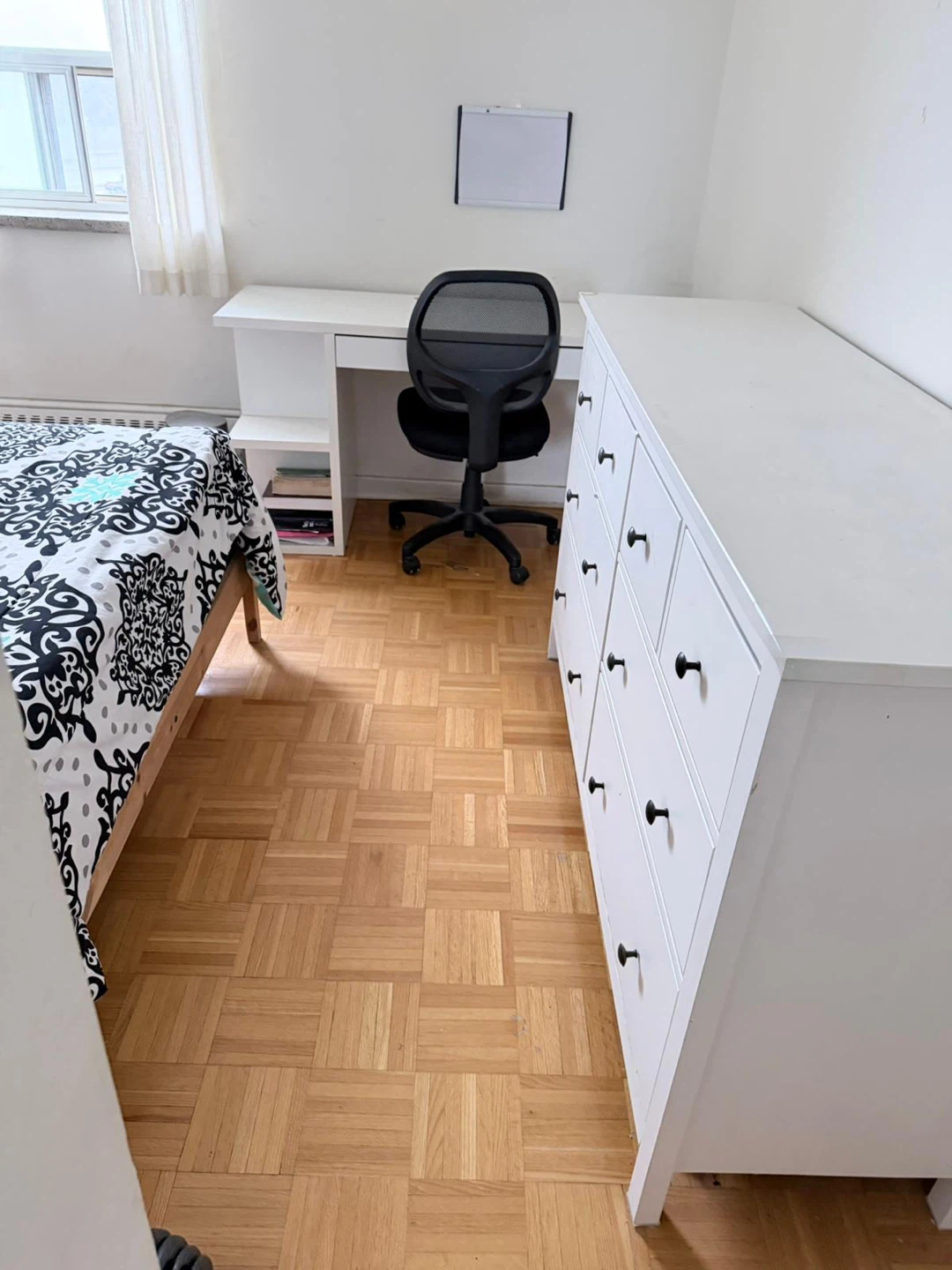 One month room rental avail May 1st - photo 2