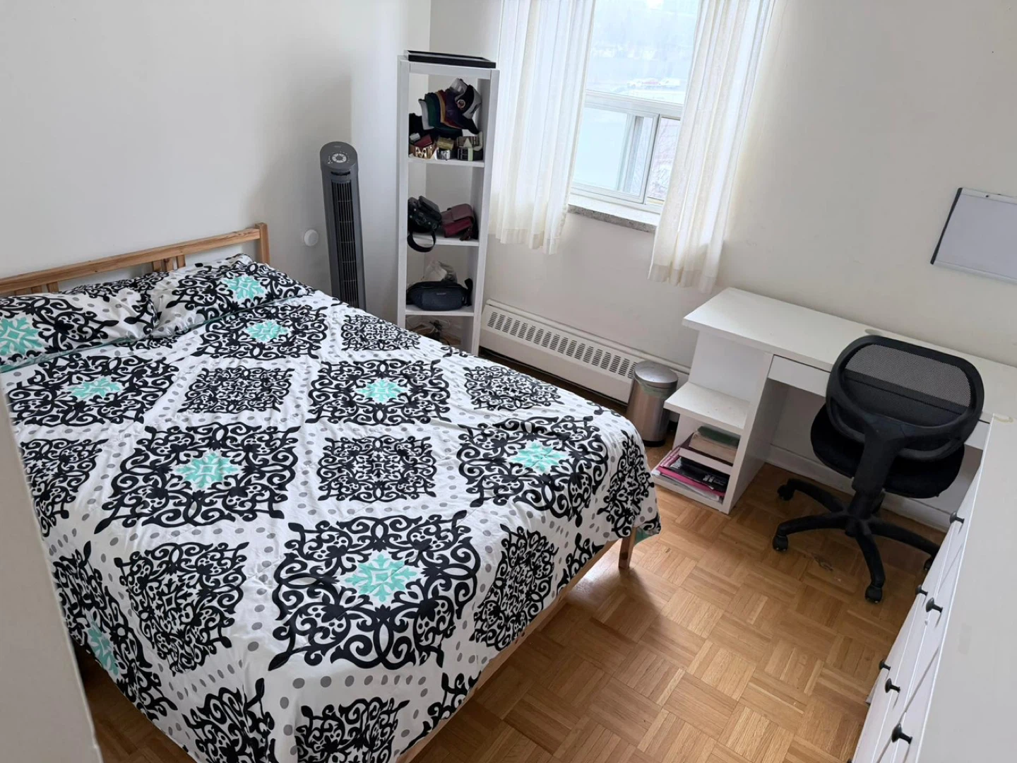One month room rental avail May 1st - photo 3