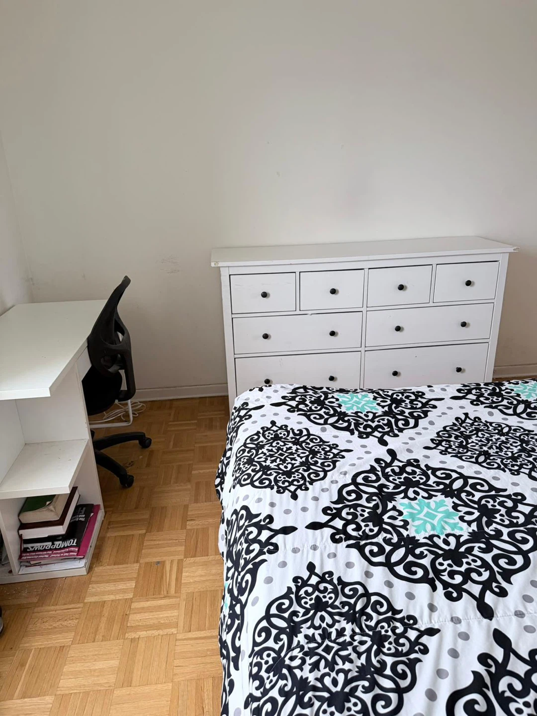 One month room rental avail May 1st - photo 5
