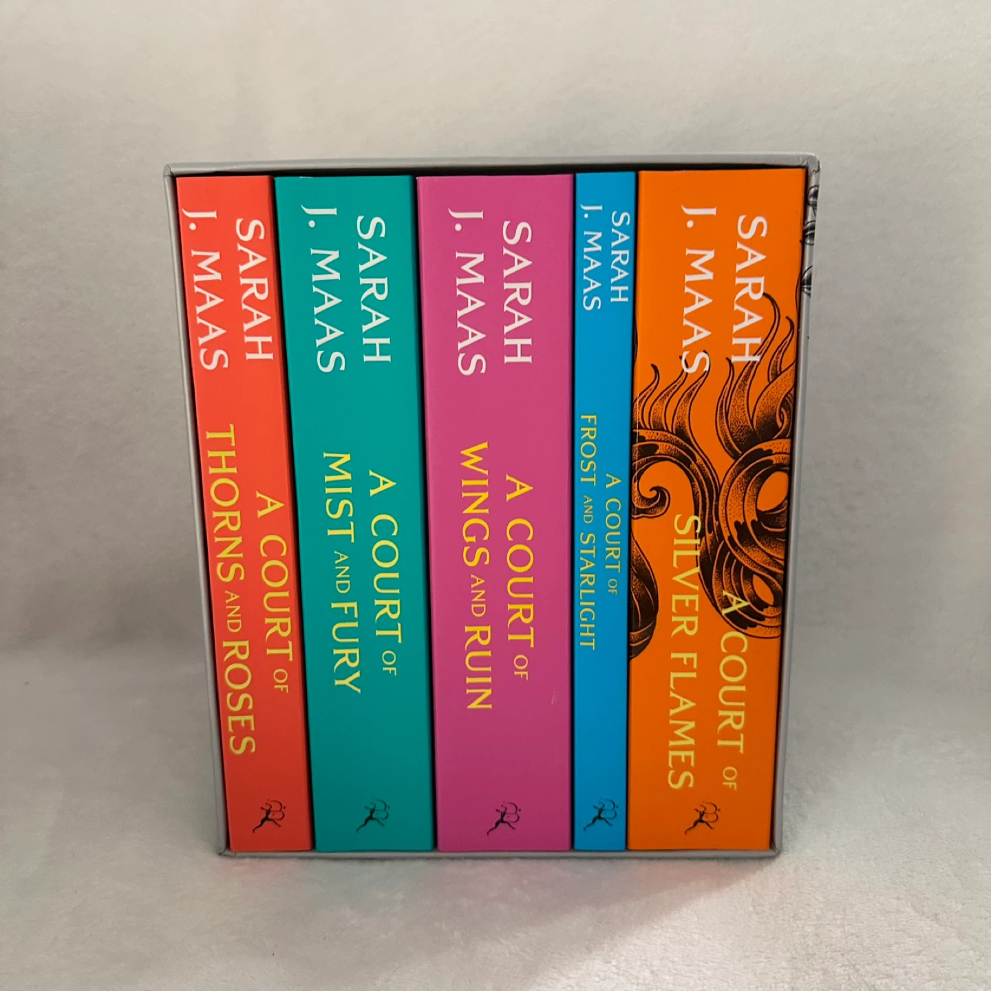 New Acotar A Court of Thorns and Roses Box Set Sarah J. Maas - photo 2