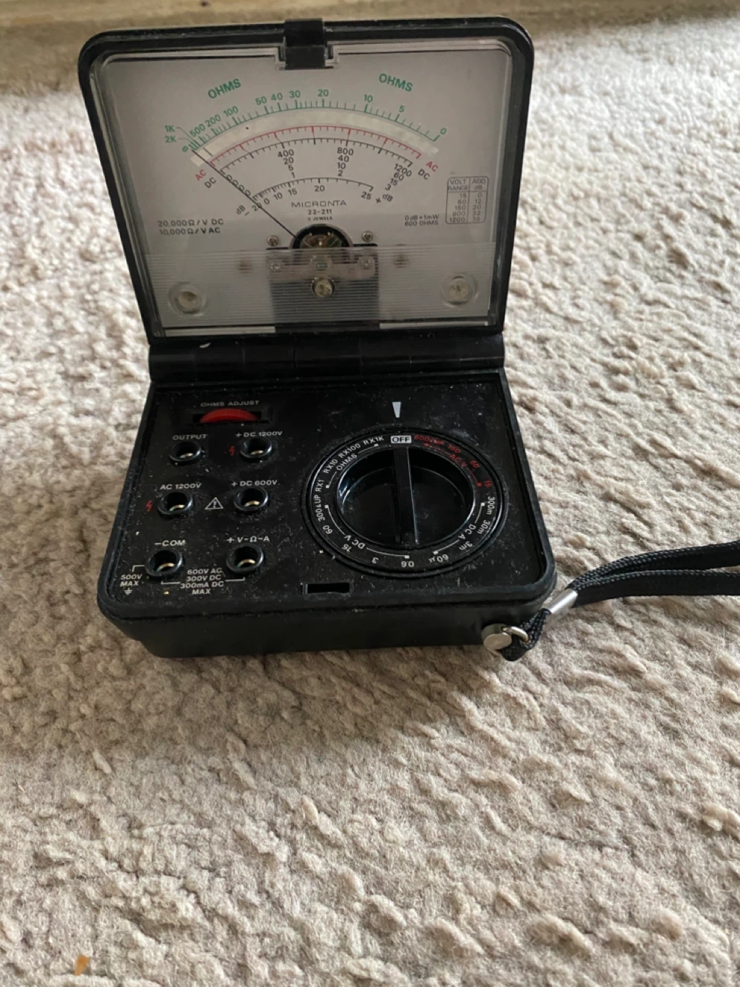 Micronta 22-211 Multimeter - photo 2