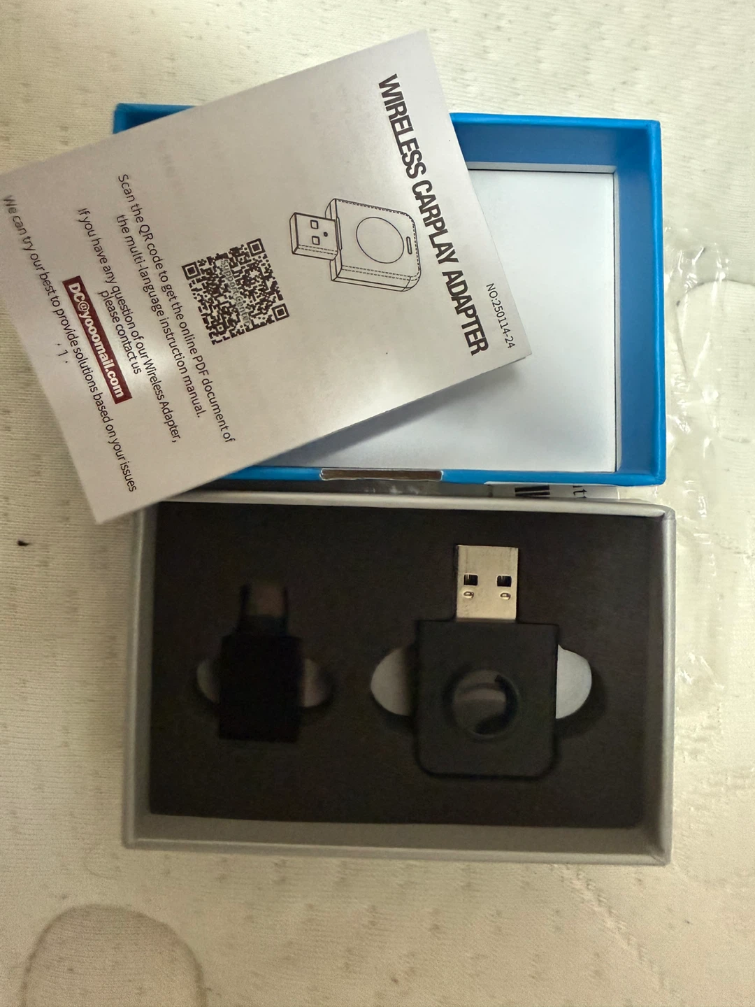 LamTto RC24 Portable Car Adapter Wireless CarPlay Adapter - photo 3