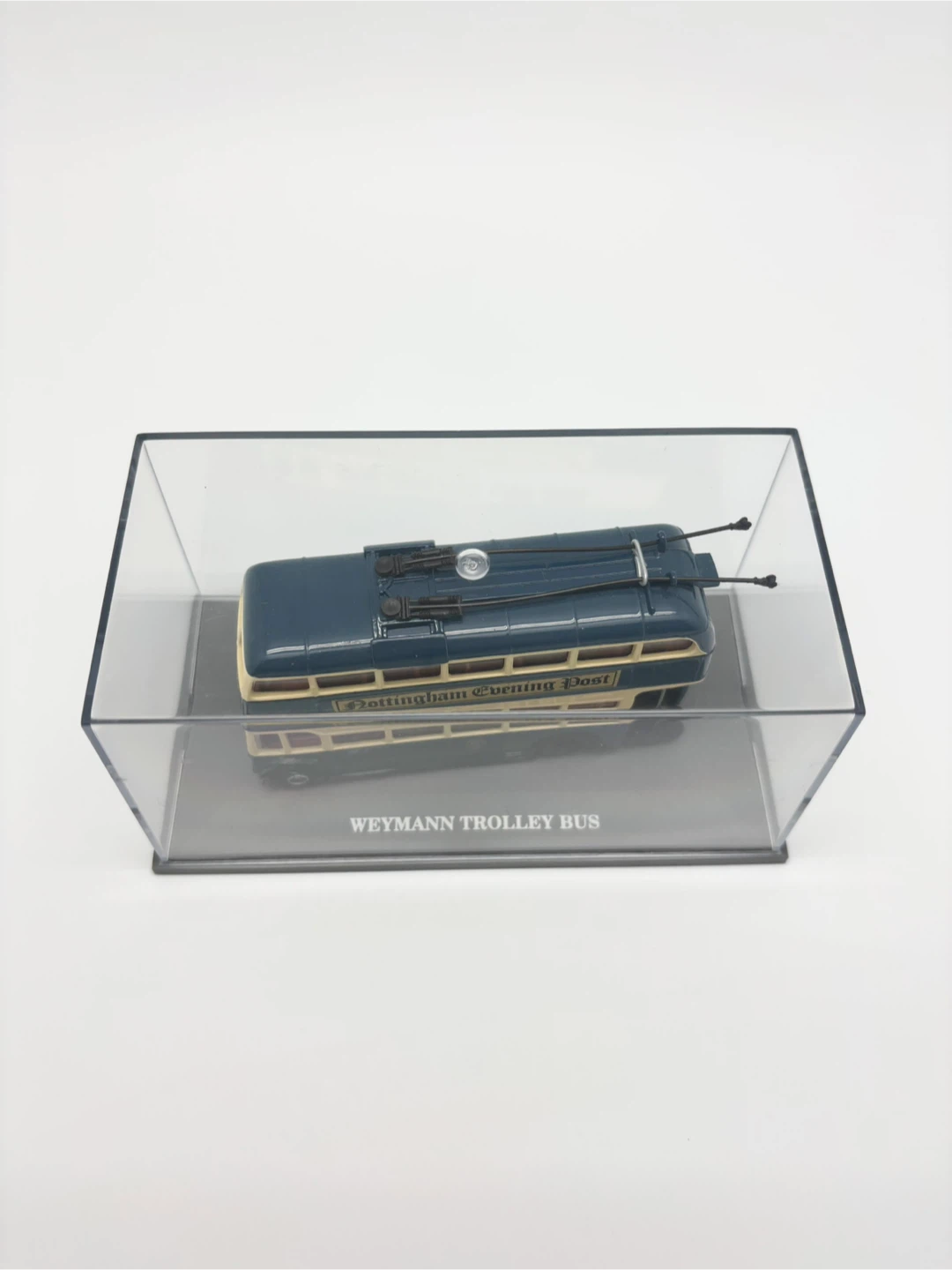 Corgi Trolleybus Notts & Derby 97811 Diecast Model Bus - photo 2