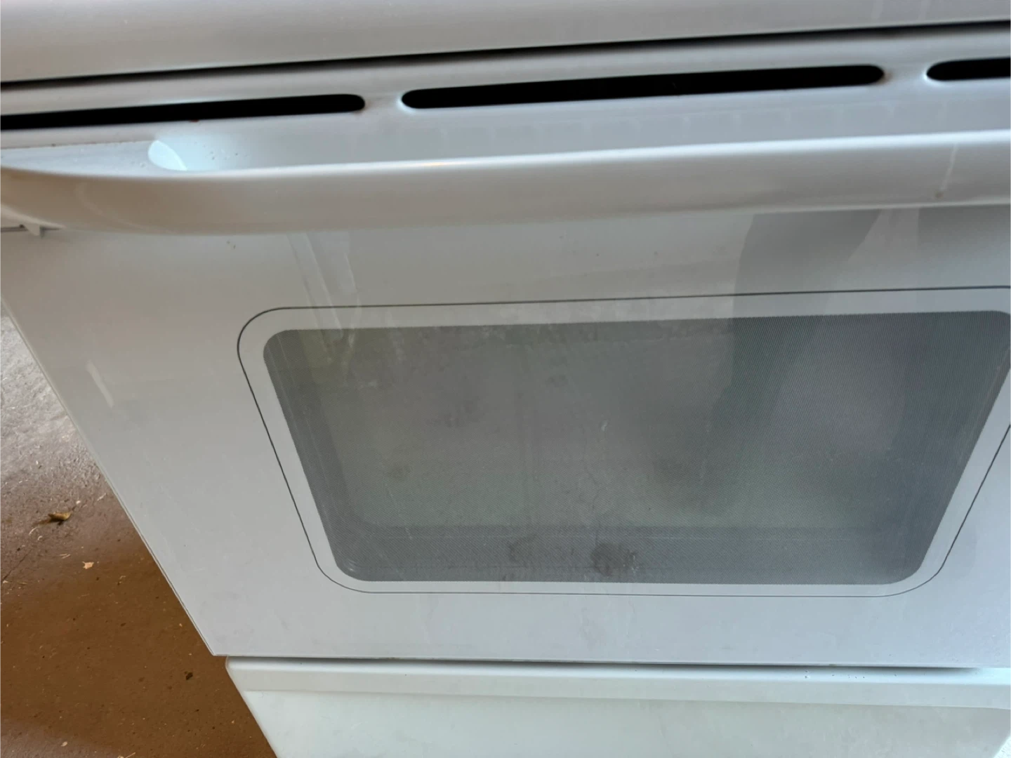 White Electric Stove with Oven - photo 2